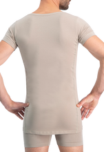 Lade das Bild in den Galerie-Viewer, NOSHIRT dry - deep V - invisible khaki - achterkant