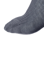 Lade das Bild in den Galerie-Viewer, NOSOCKS long - lichtgrijs - tenen